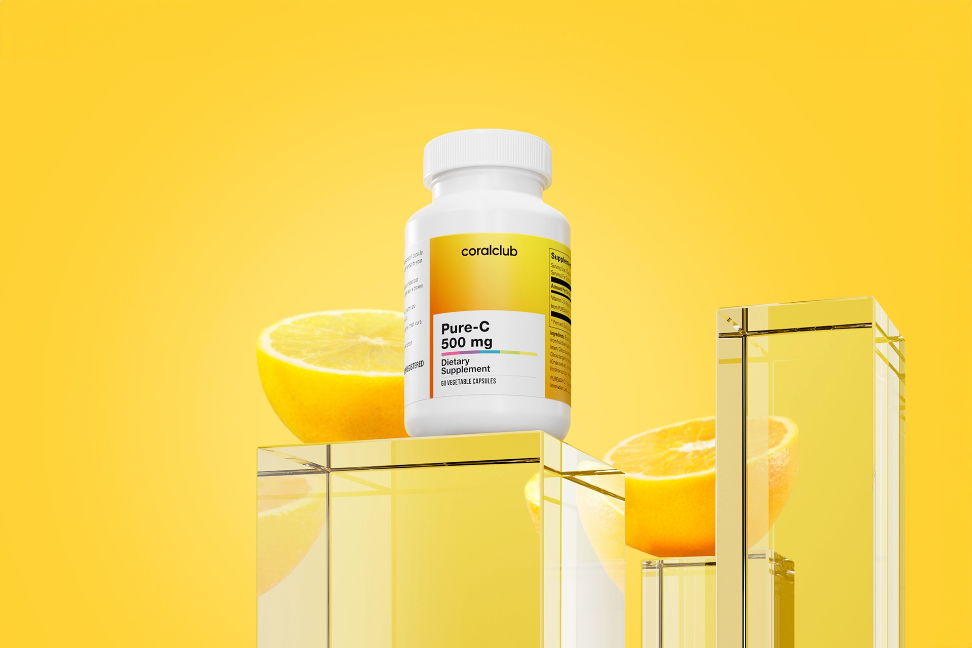 Удобный формат капсул Pure-C в лайфстайл-окружении на фоне свежих цитрусовых